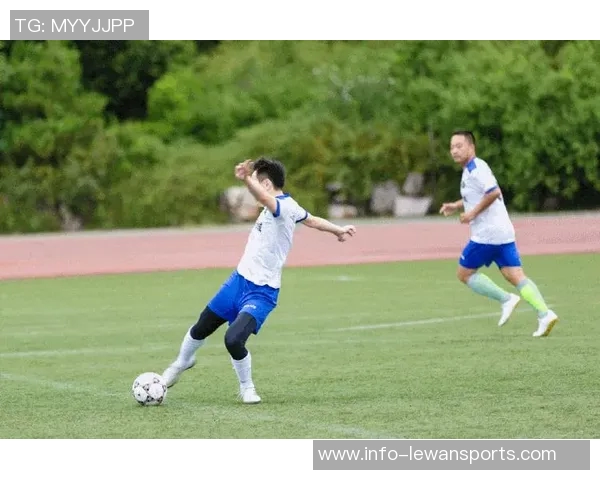 手机捷报足球即时比分助你实时掌握比赛动态尽享精彩赛事体验 手机捷报足球即时比分助你实时掌握比赛动态尽享精彩赛事体验